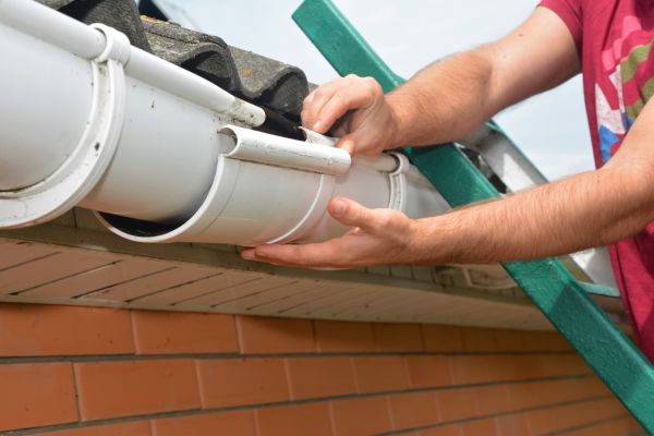 Cost of Large Gutter Repair in College Station