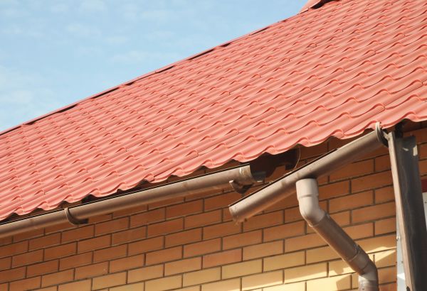 Loose Gutter Repair in College Station